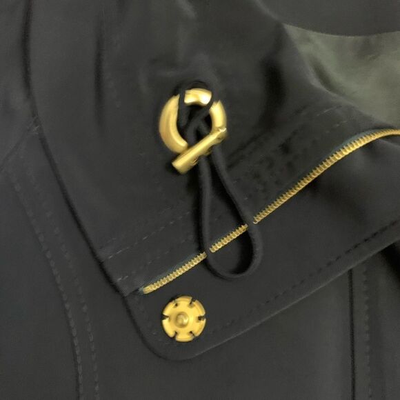 Beautiful St John Jacket - Picture 4 of 9